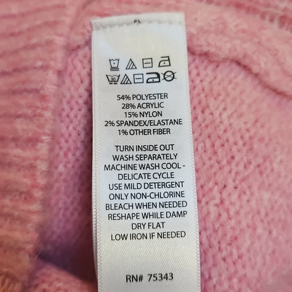 CUPCAKES AND CASHMERE Pink and White Crew Neck Heart Sweater - XS